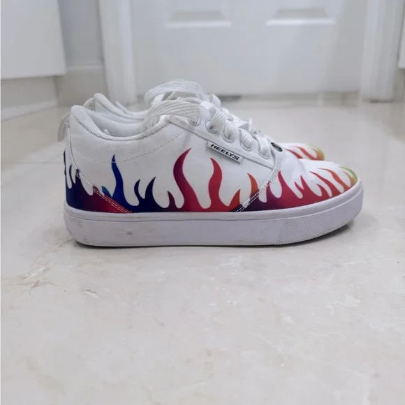 💗Kids’ Healys size 3 - Picture 3 of 4